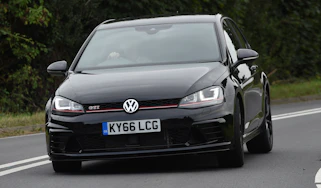 Volkswagen Golf GTI Clubsport UK 2016 - front cornering