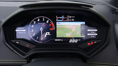 Lamborghini Huracan Spyder UK - instruments
