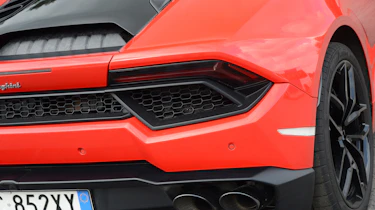 Lamborghini Huracan LP580-2 - rear detail