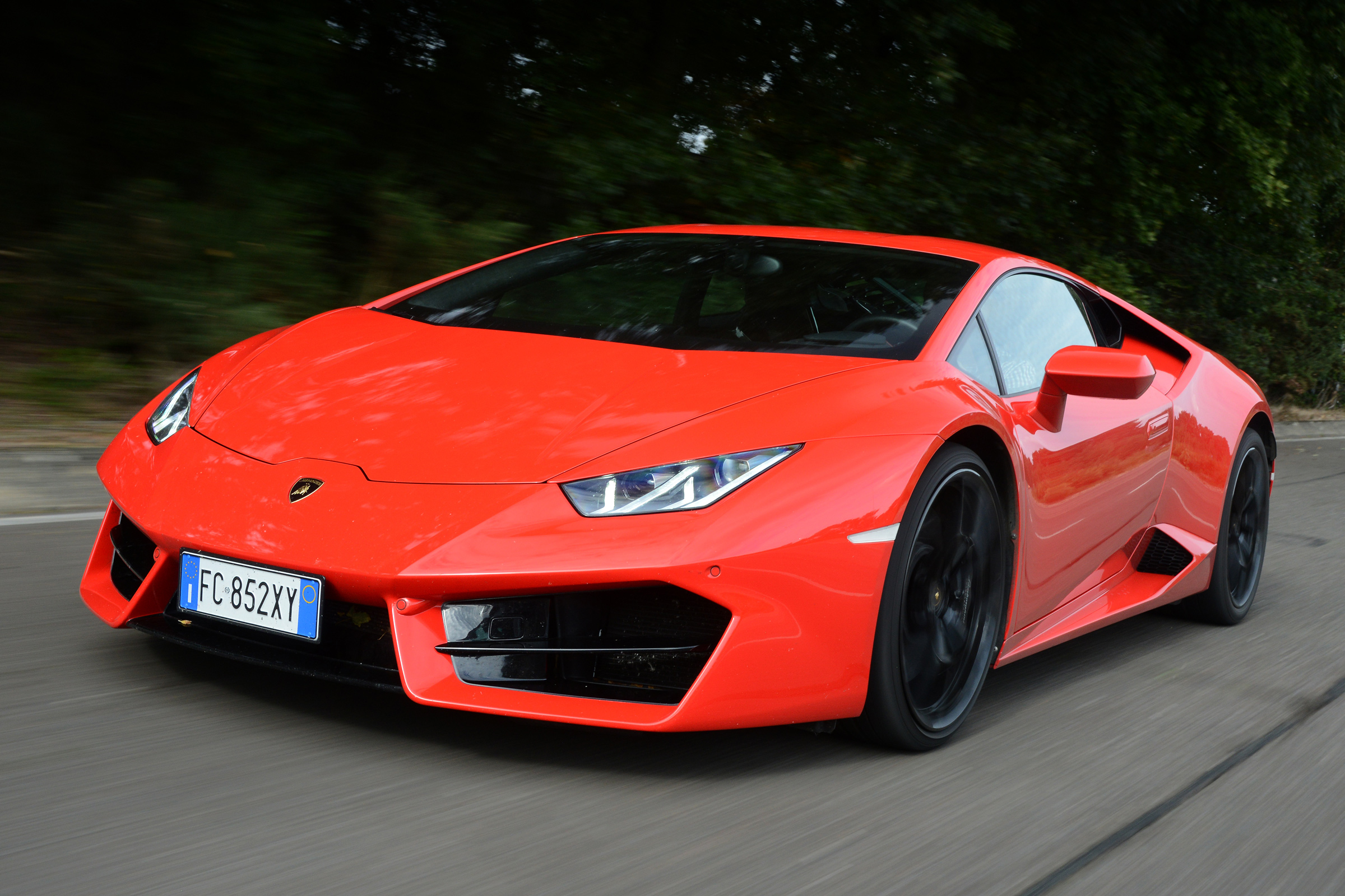 Lamborghini Huracan LP580-2 - front tracking