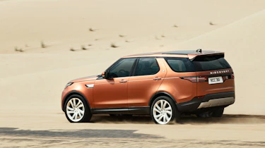 Land Rover Discovery 2017 - official off road 4