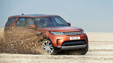 Land Rover Discovery 2017 - official off road 3