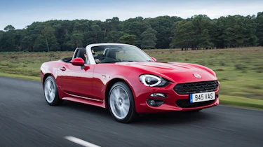 Fiat 124 Spider - front