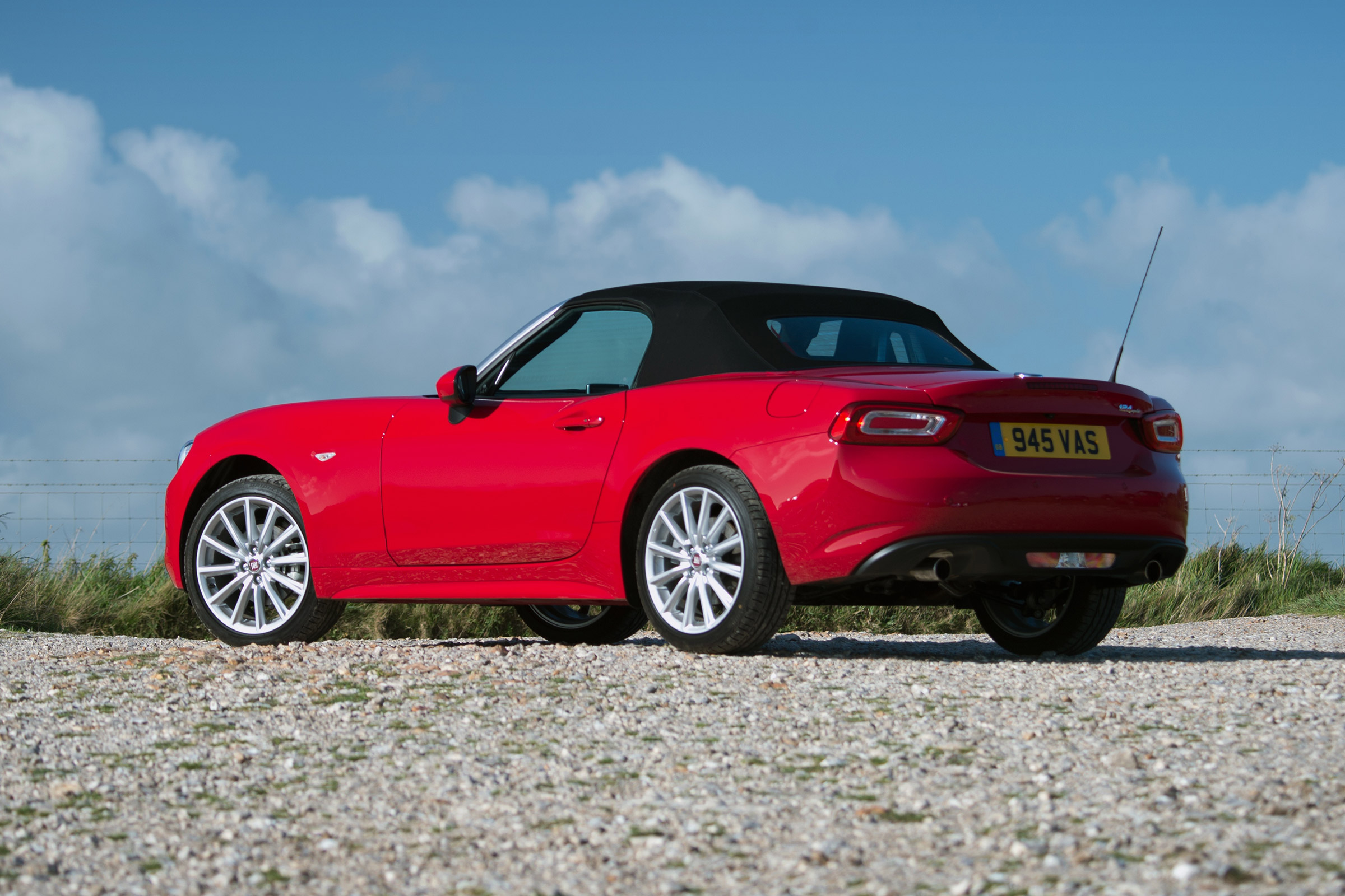 Fiat 124 Spider - rear static
