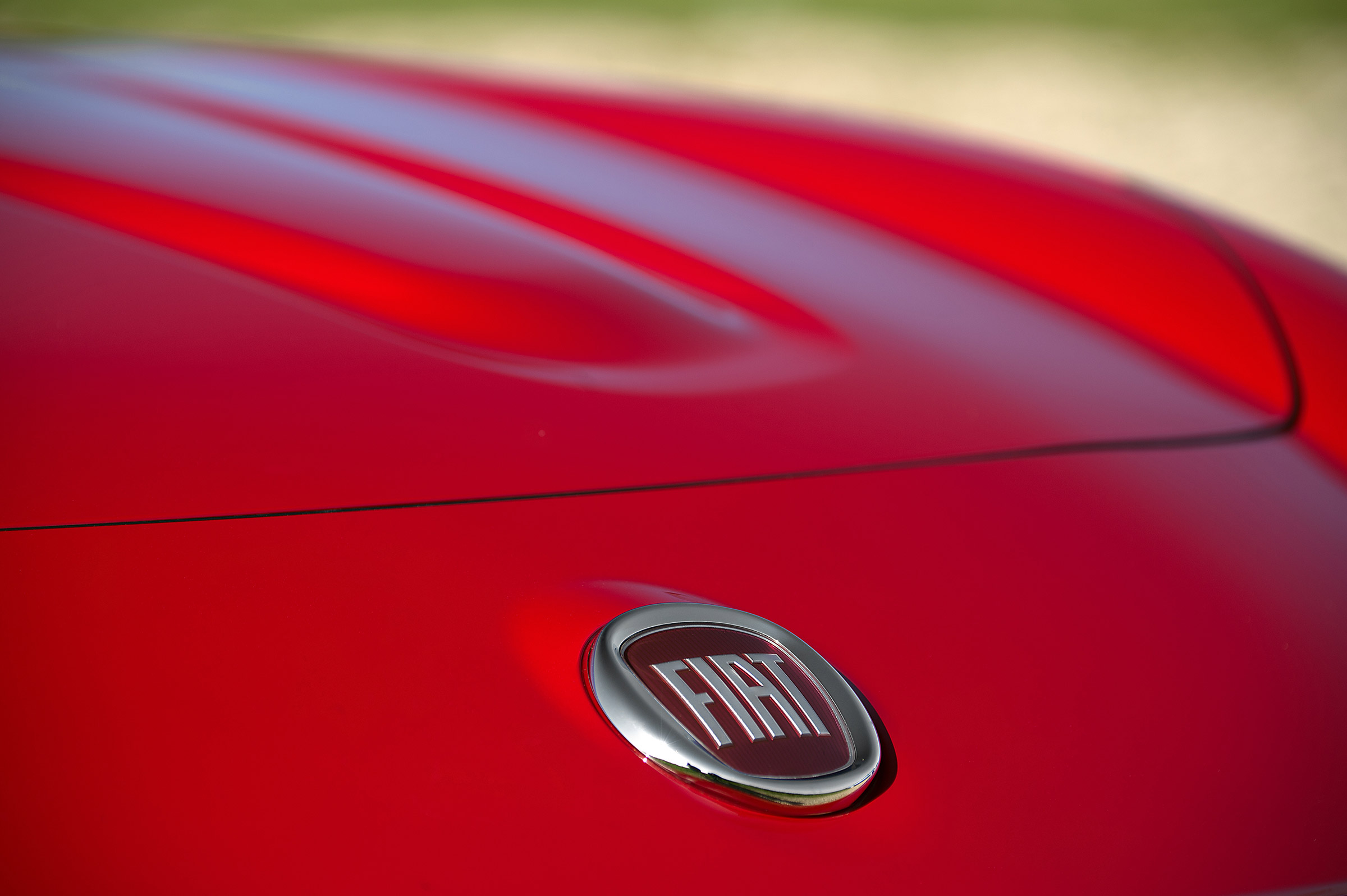 Fiat 124 Spider - Fiat badge