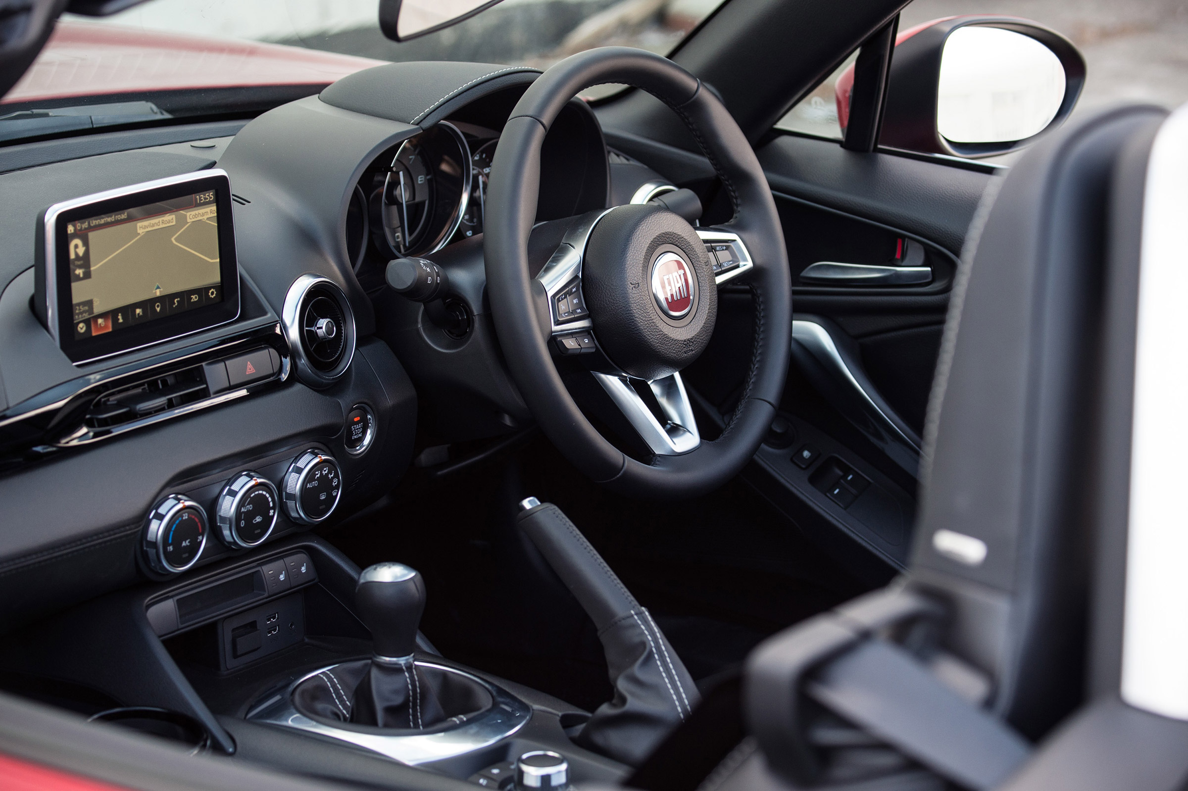 Fiat 124 Spider - interior