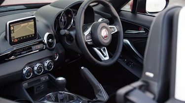 Fiat 124 Spider - interior