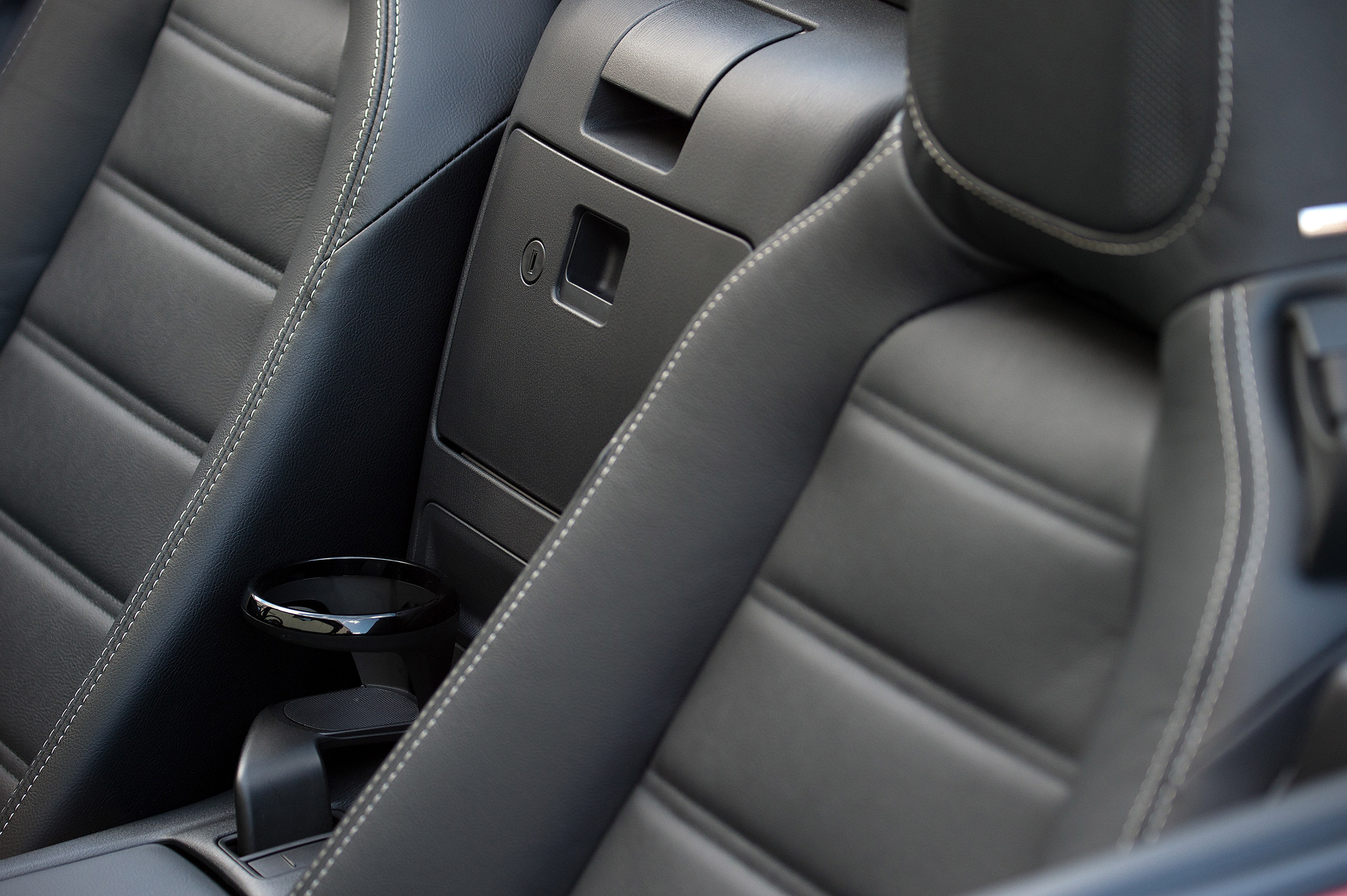 Fiat 124 Spider - seats