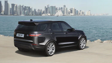 Land Rover Discovery 2017 - first edition rear 2