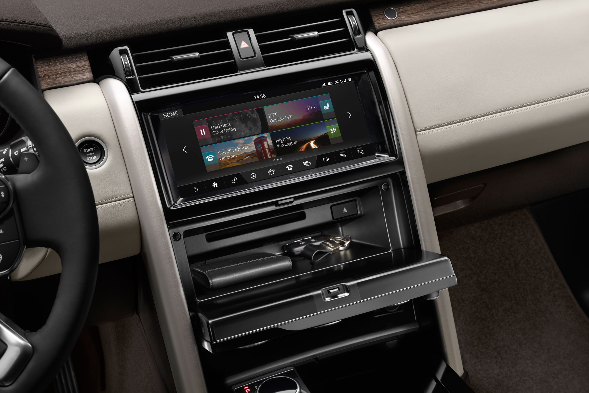 Land Rover Discovery 2017 - official infotainment 