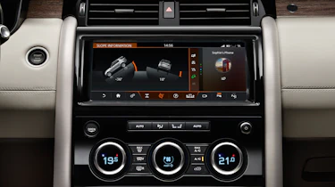 Land Rover Discovery 2017 - official incontrol touch pro 2
