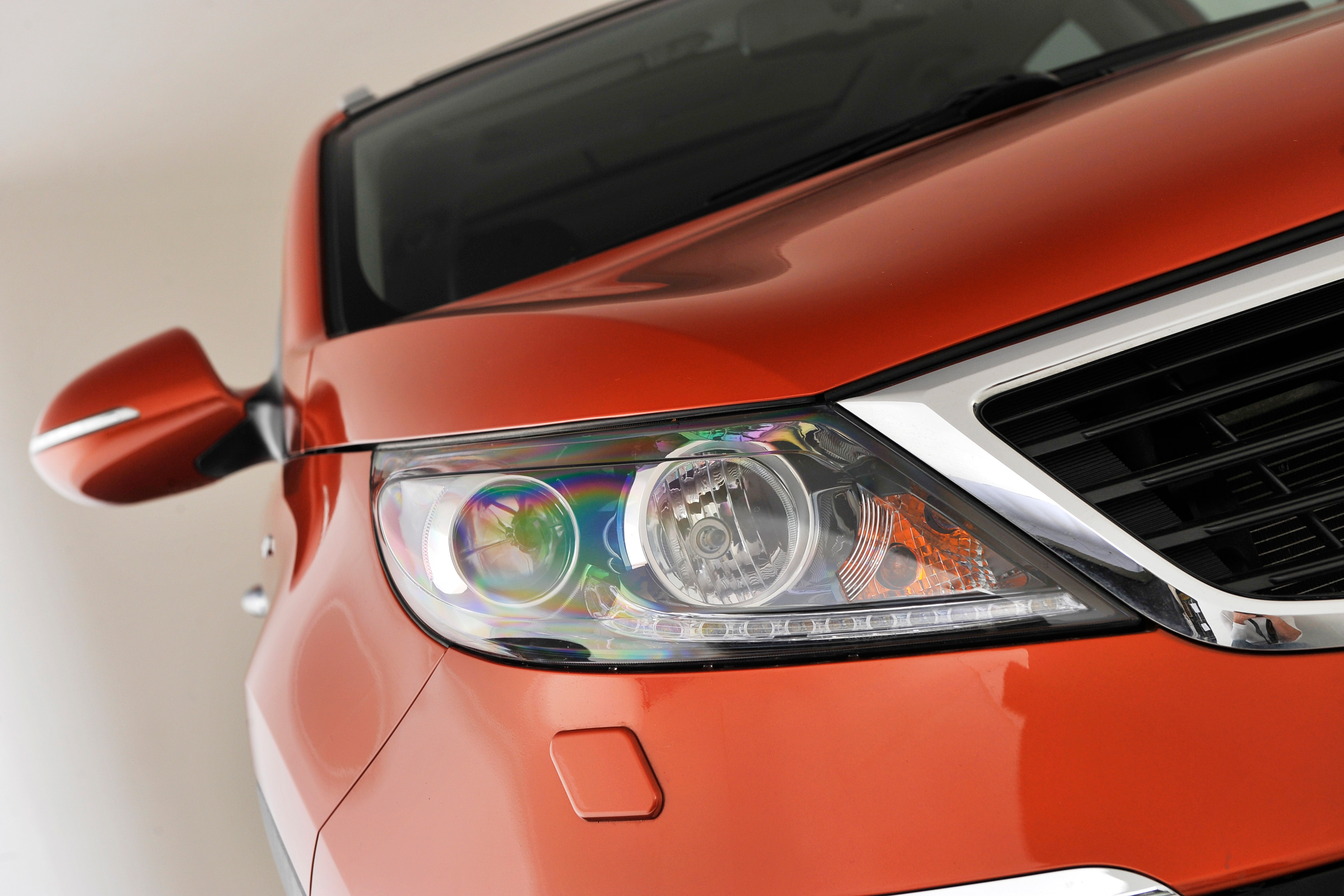 Used Car Awards 2016 - Kia Sportage CotY headlight