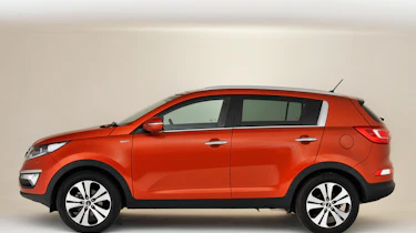 Used Car Awards 2016 - Kia Sportage CotY side