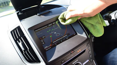 Ford S-MAX long-term - cleaning screen