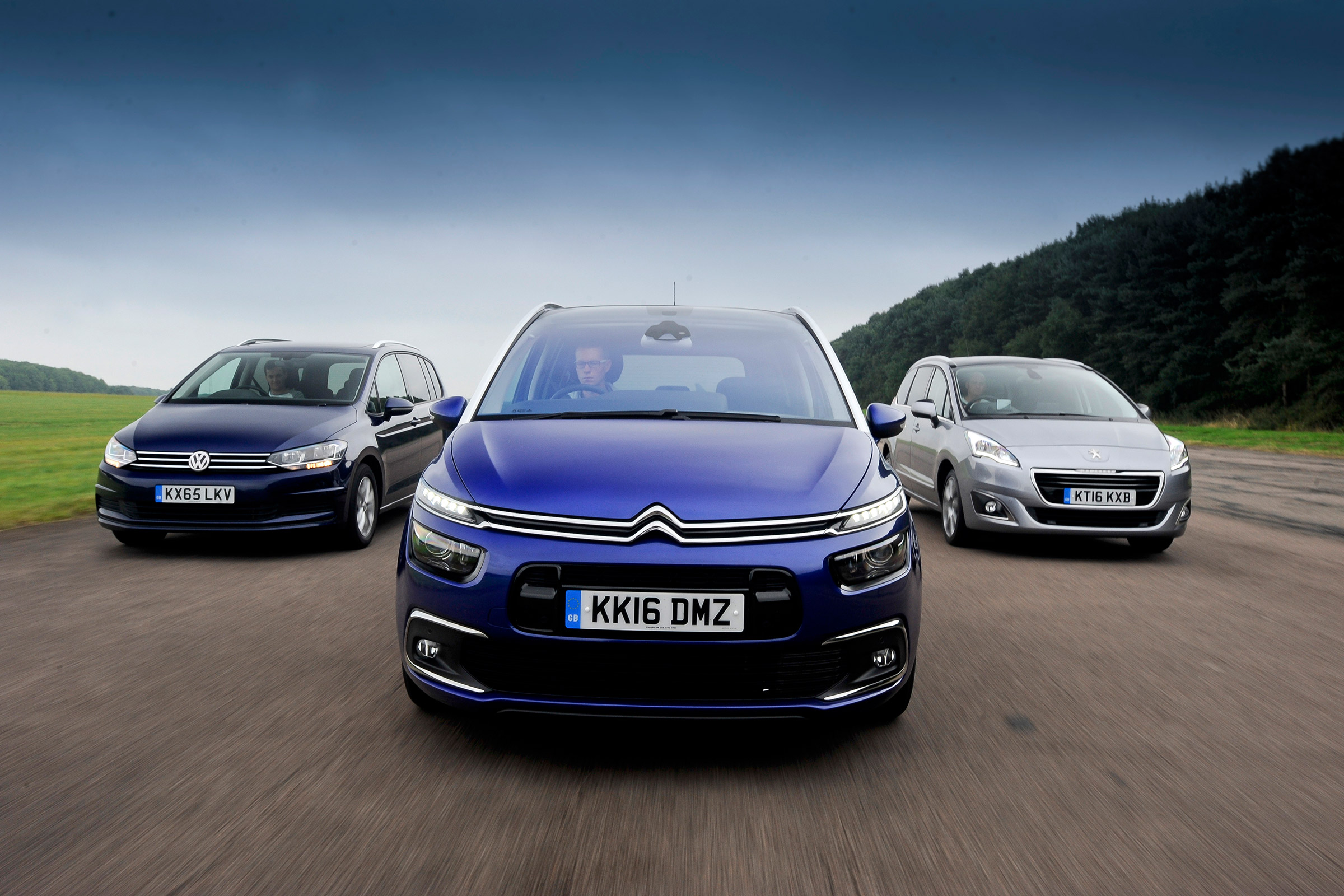 Peugeot 5008 vs Citroen vs VW