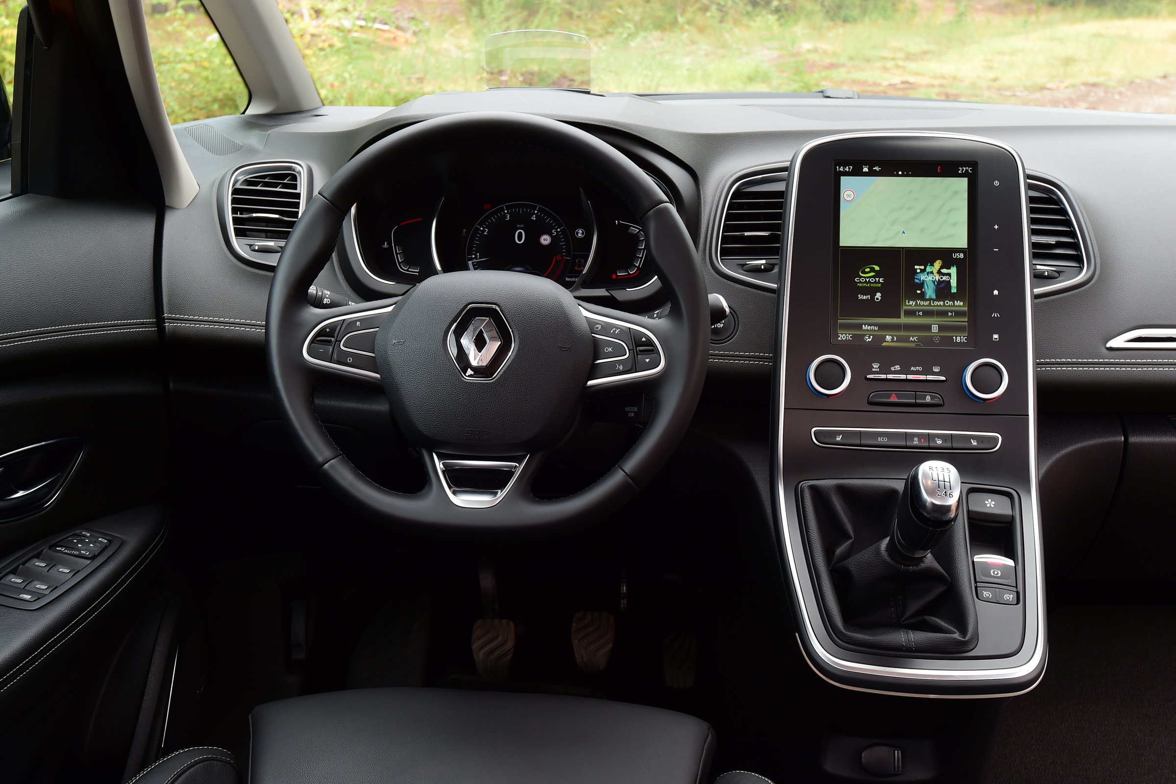 Renault Scenic 2016 - interior