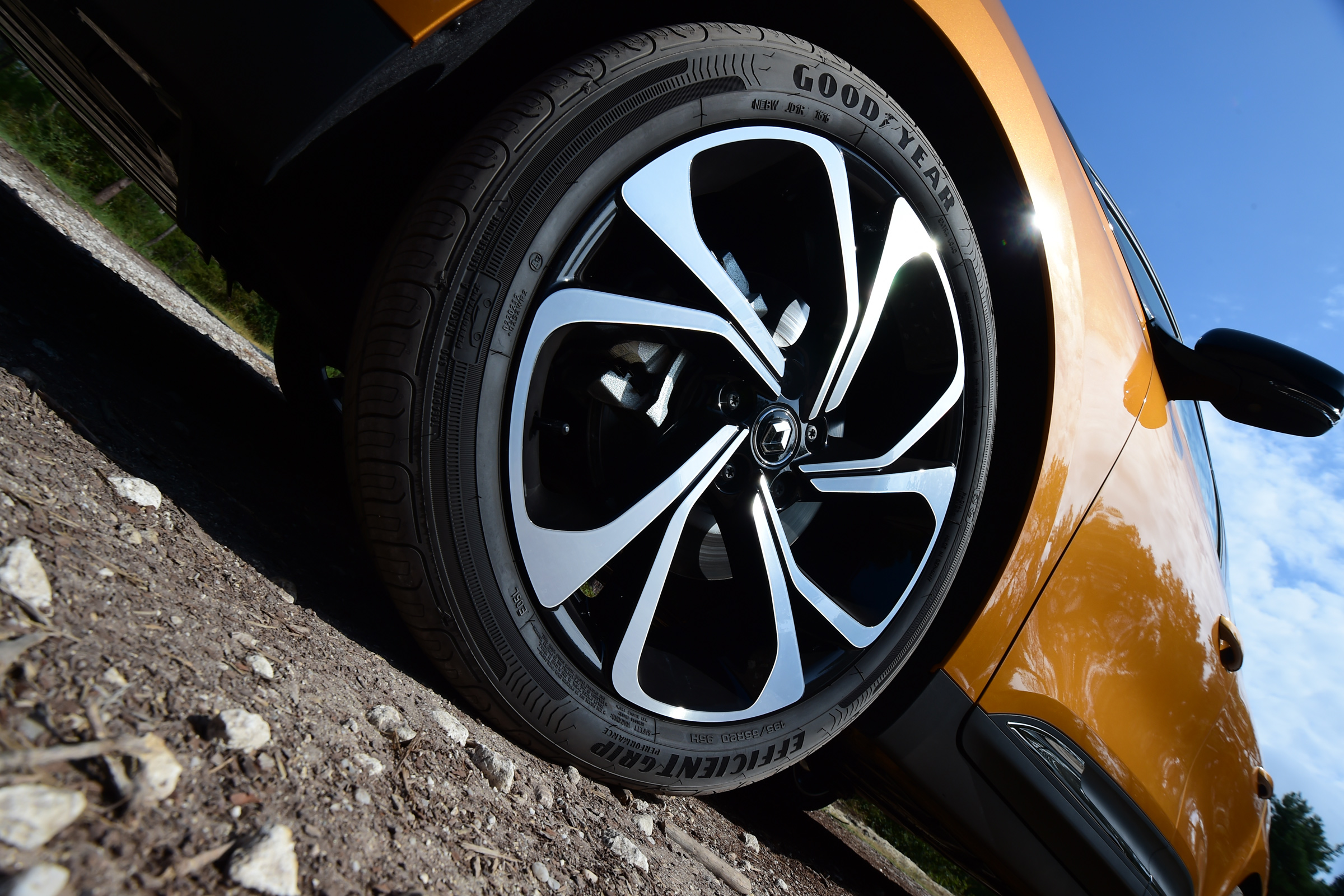 Renault Scenic 2016 - wheel