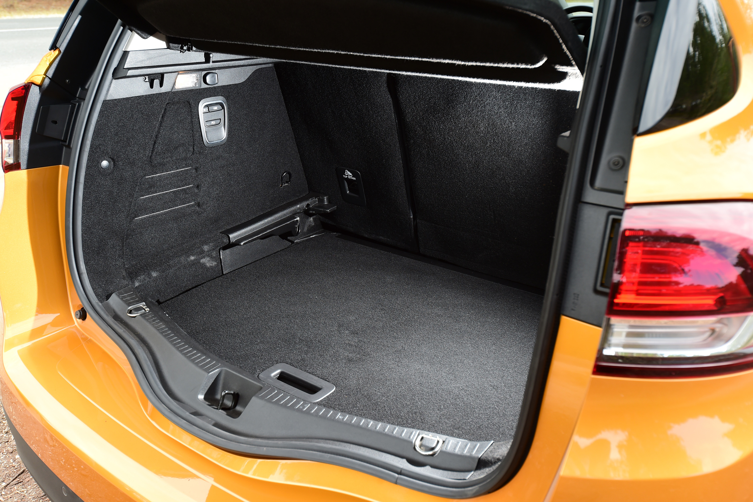 Renault Scenic 2016 - boot