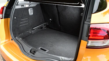 Renault Scenic 2016 - boot