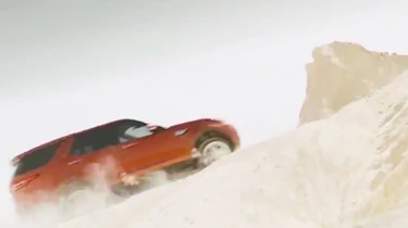 Land Rover Discover leaked pic hill