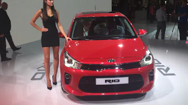 New Kia Rio revealed in Paris 2016