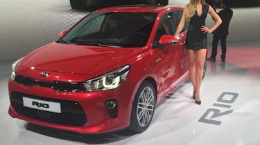 New Kia Rio revealed in Paris 2016 front