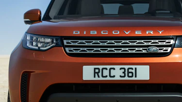 Land Rover Discovery 2017 - official front detail