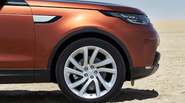 Land Rover Discovery 2017 - official wheel