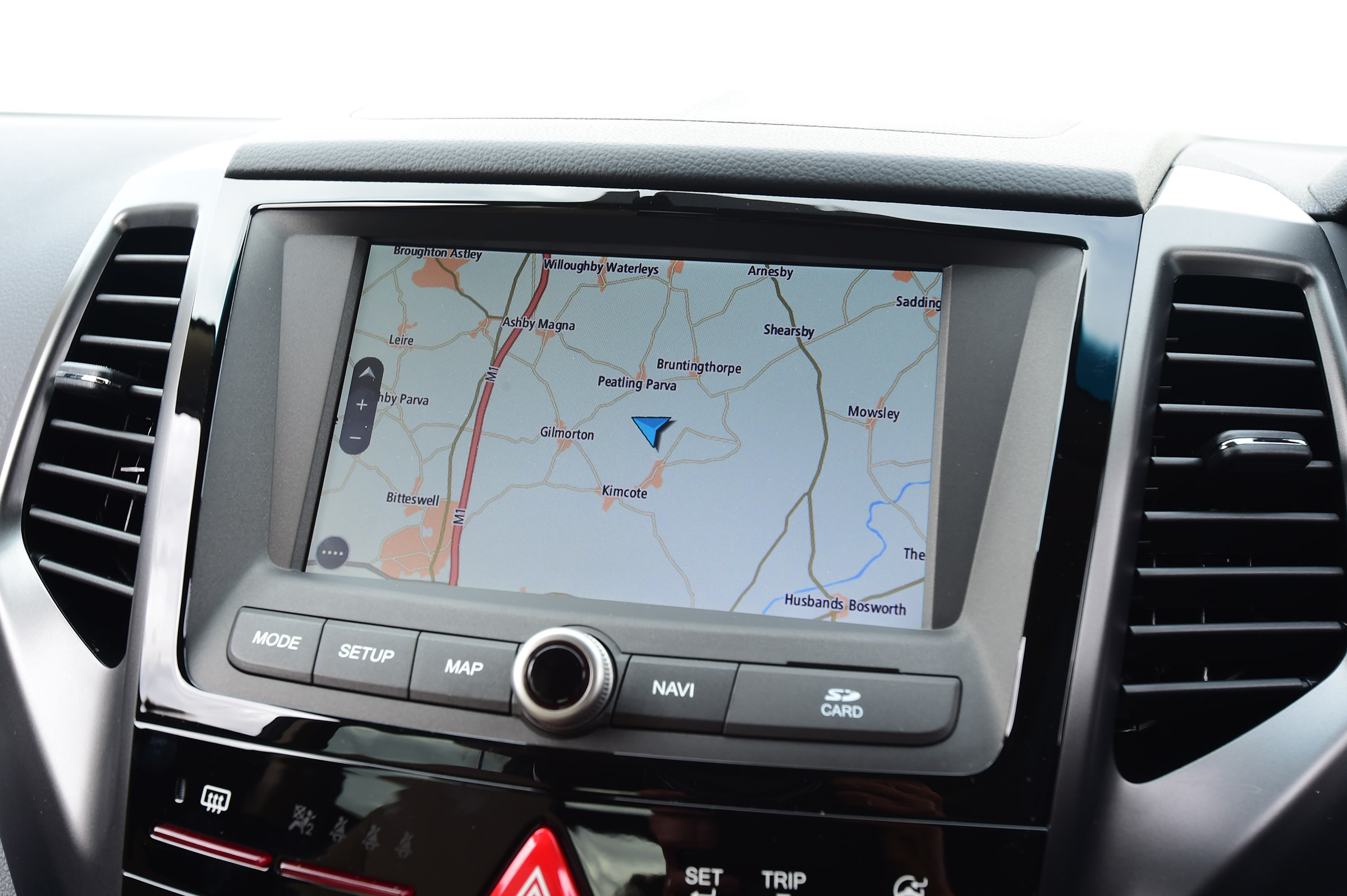 SsangYong Tivoli XLV - sat-nav