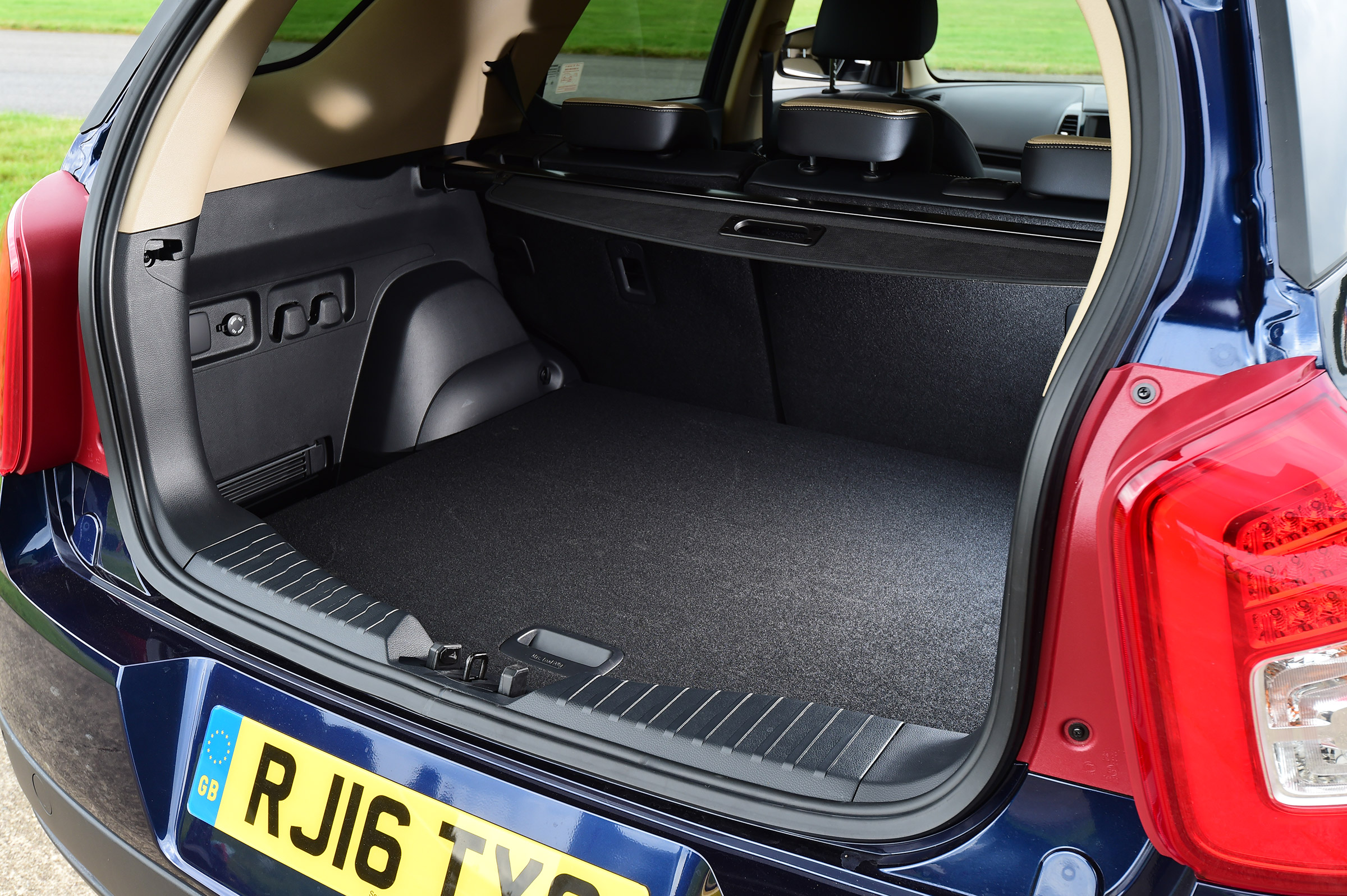 SsangYong Tivoli XLV - boot