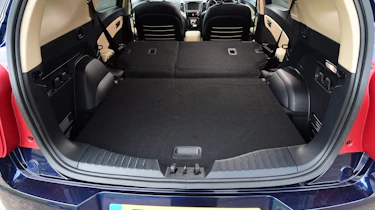 SsangYong Tivoli XLV - seats down