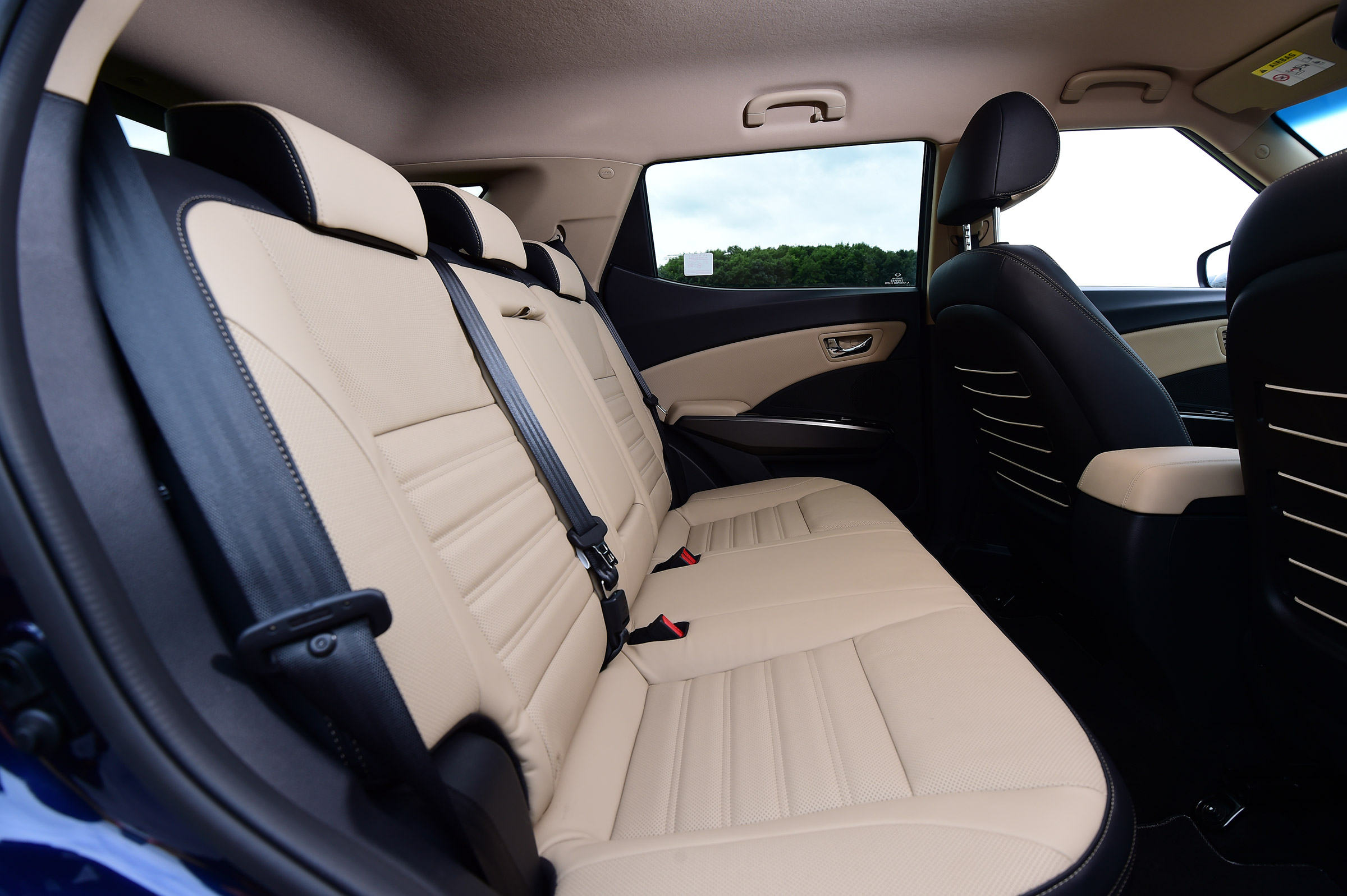 SsangYong Tivoli XLV - rear seats