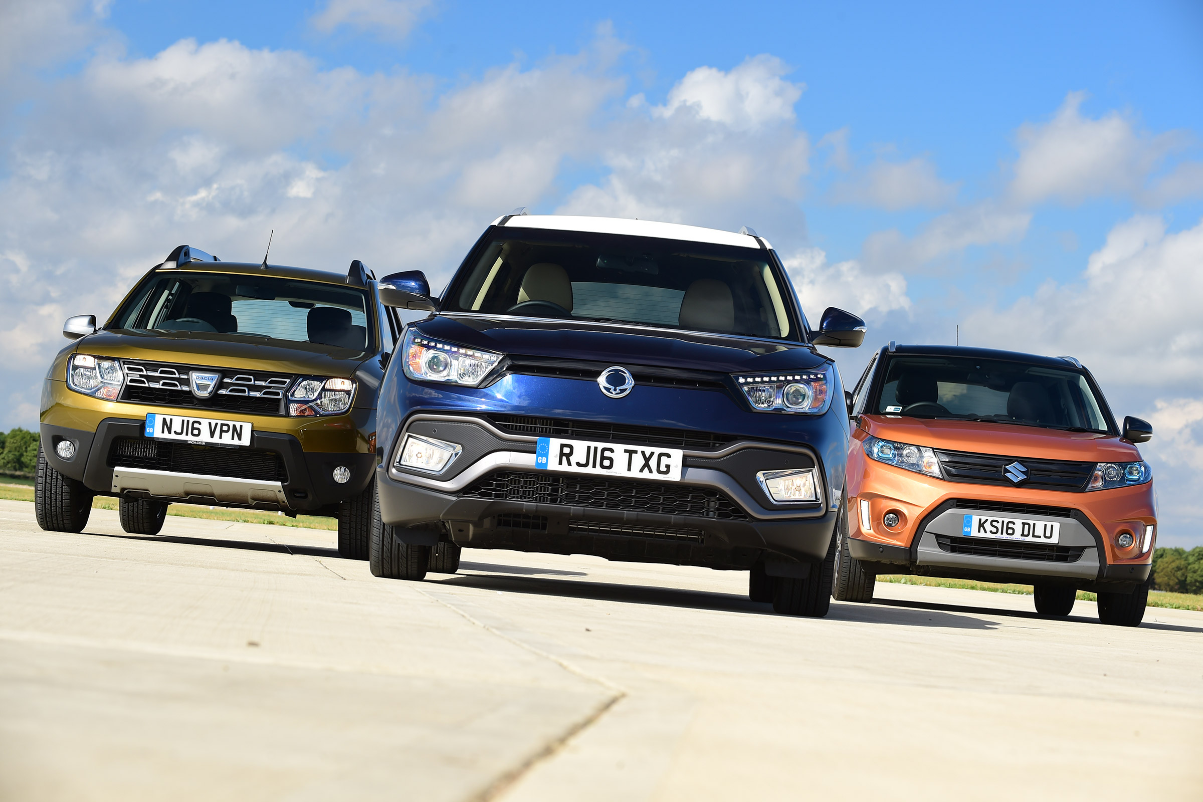 SsangYong Tivoli XLV vs Dacia Duster vs Suzuki Vitara - head-to-head