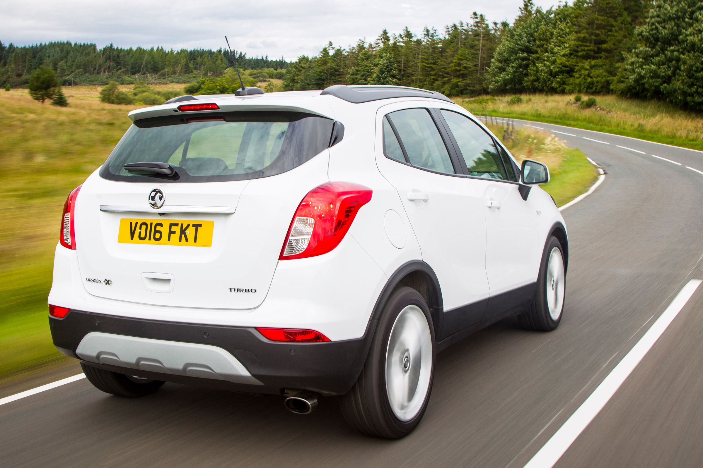 Vauxhall Mokka X 2016 - rear tracking