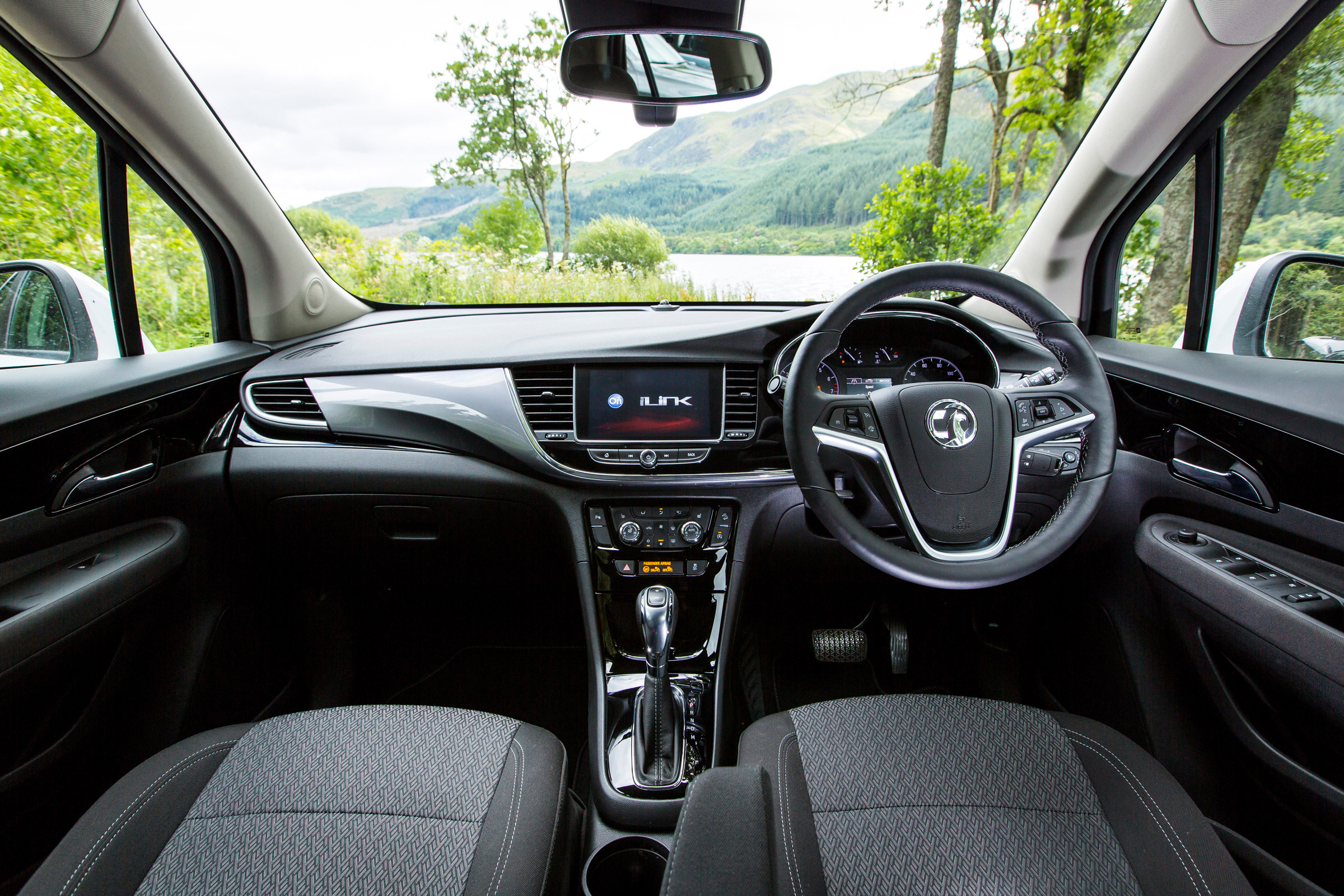 Vauxhall Mokka X 2016 - interior 2