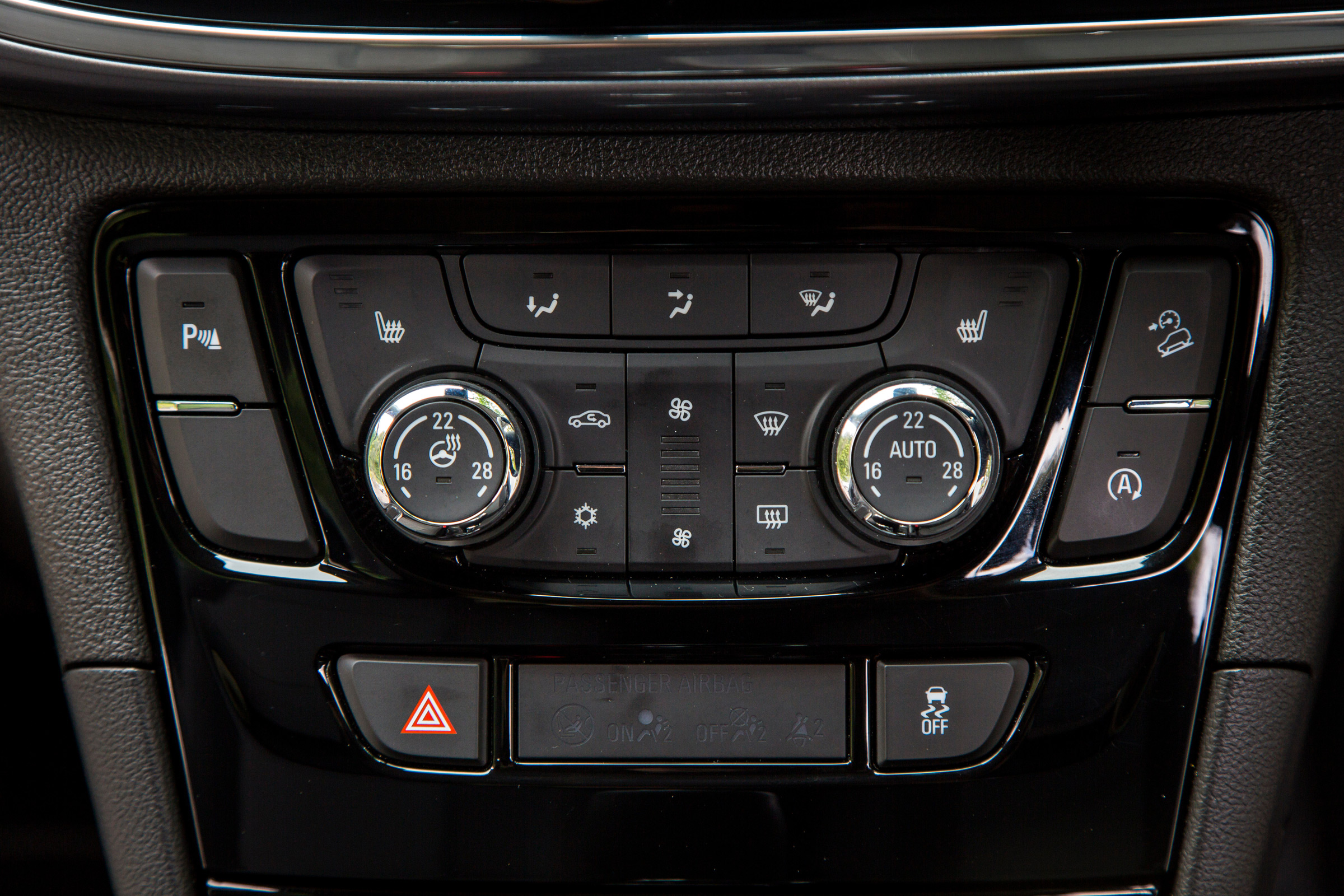 Vauxhall Mokka X 2016 - climate control