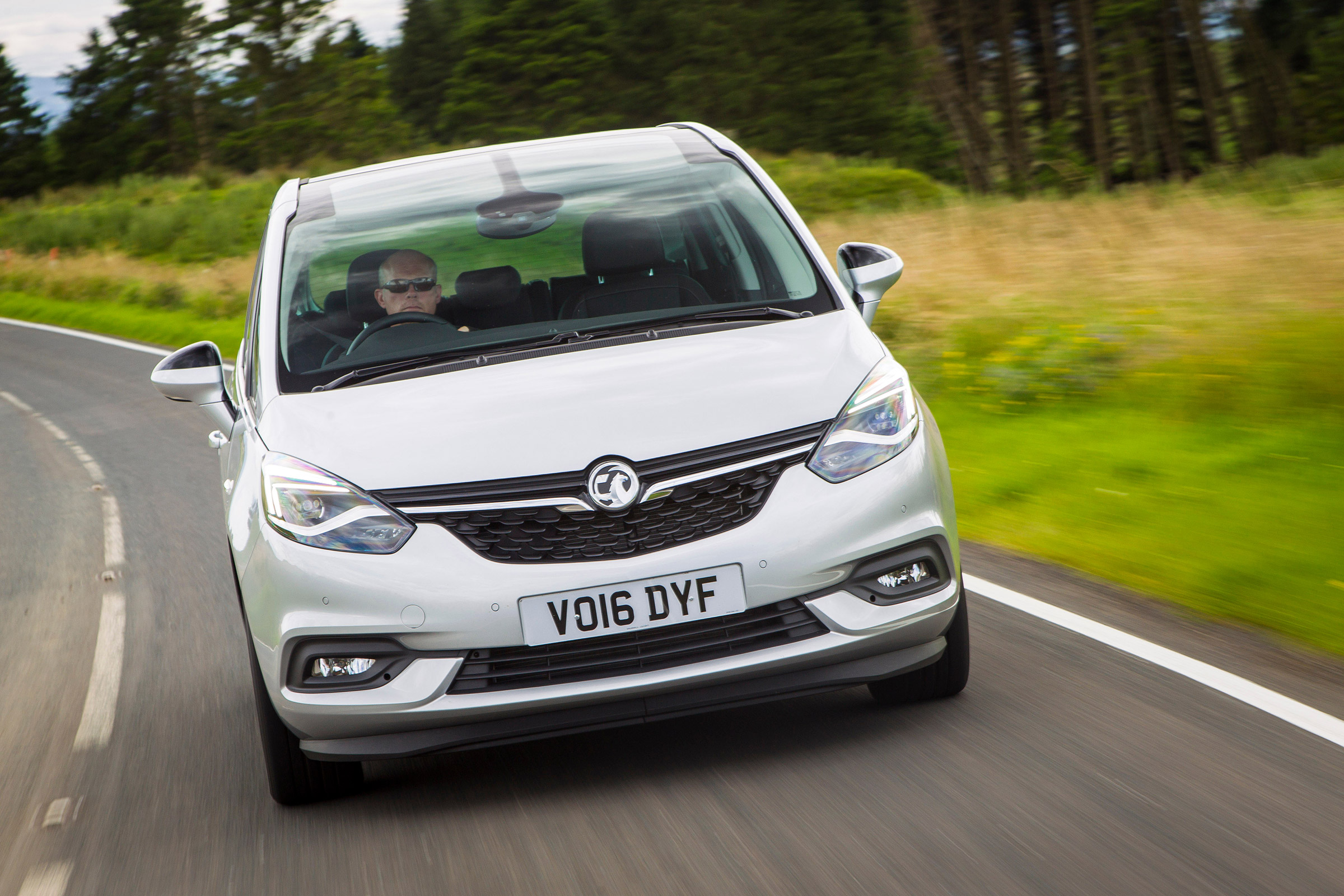 Vauxhall Zafira Tourer - front tracking