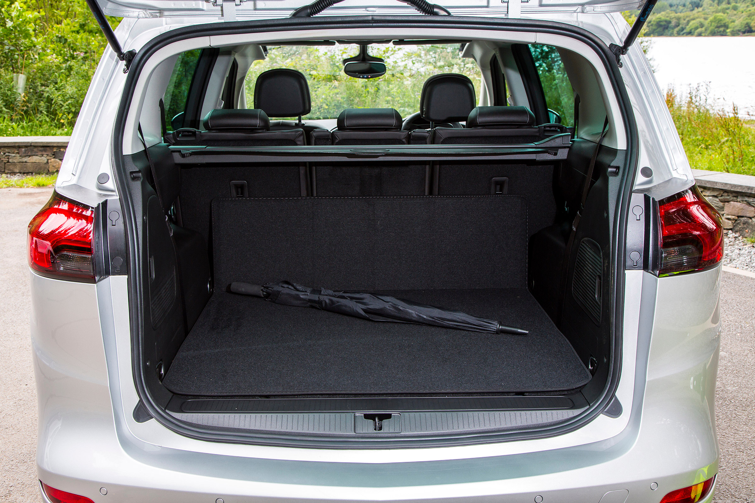 Vauxhall Zafira Tourer - boot seats up