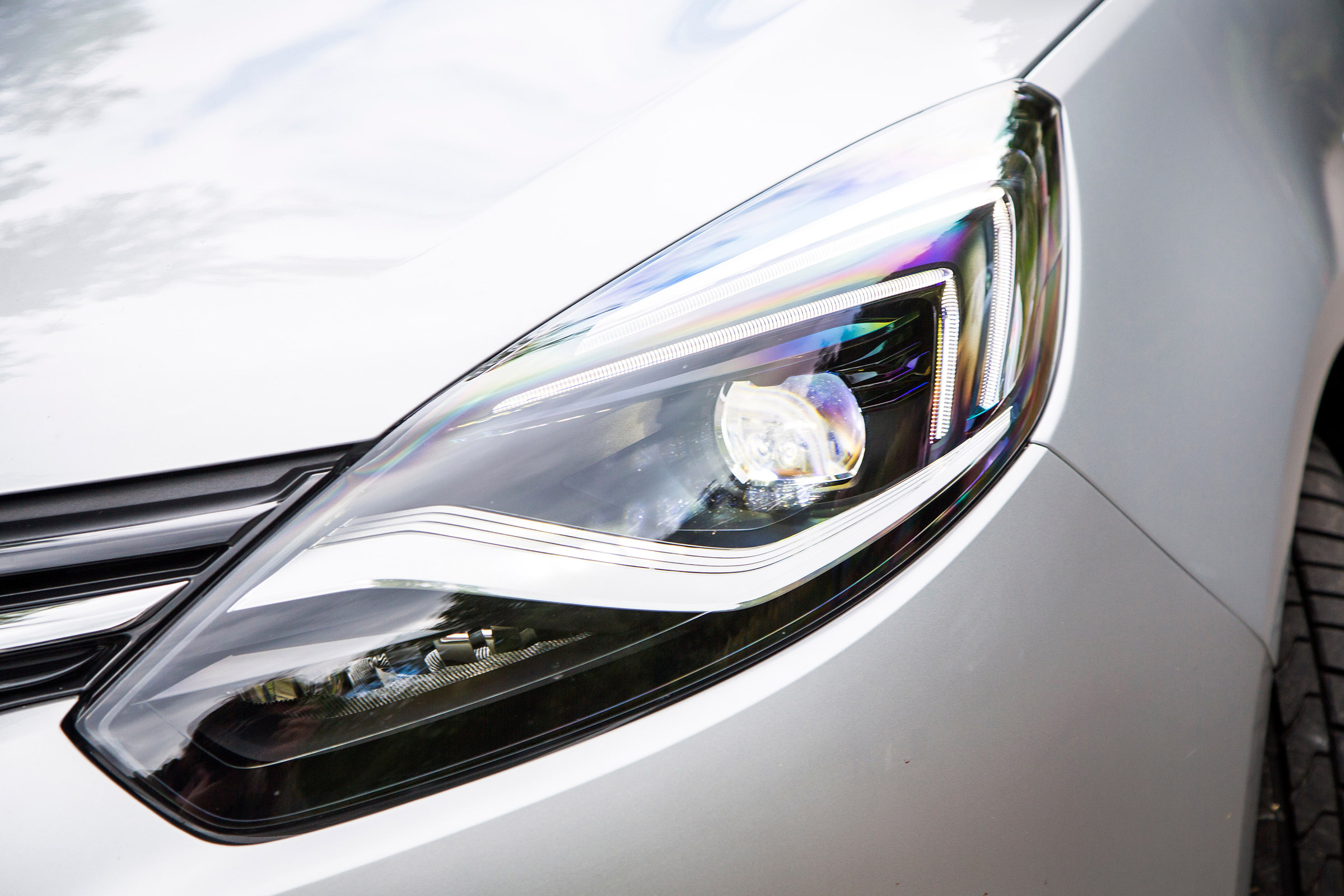 Vauxhall Zafira Tourer - front light detail