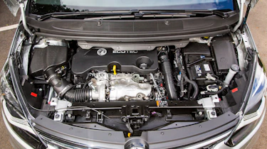Vauxhall Zafira Tourer - engine