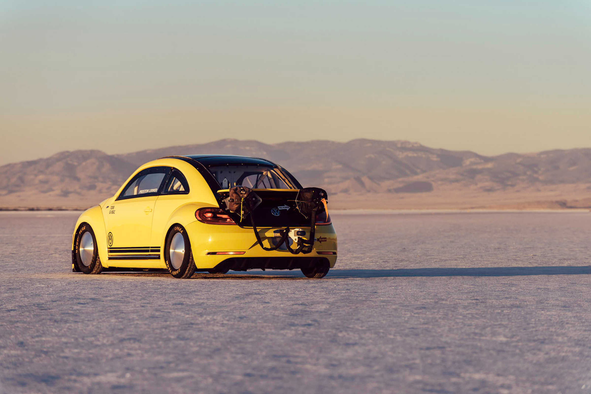 Volkswagen Beetle LSR - rear three quarter