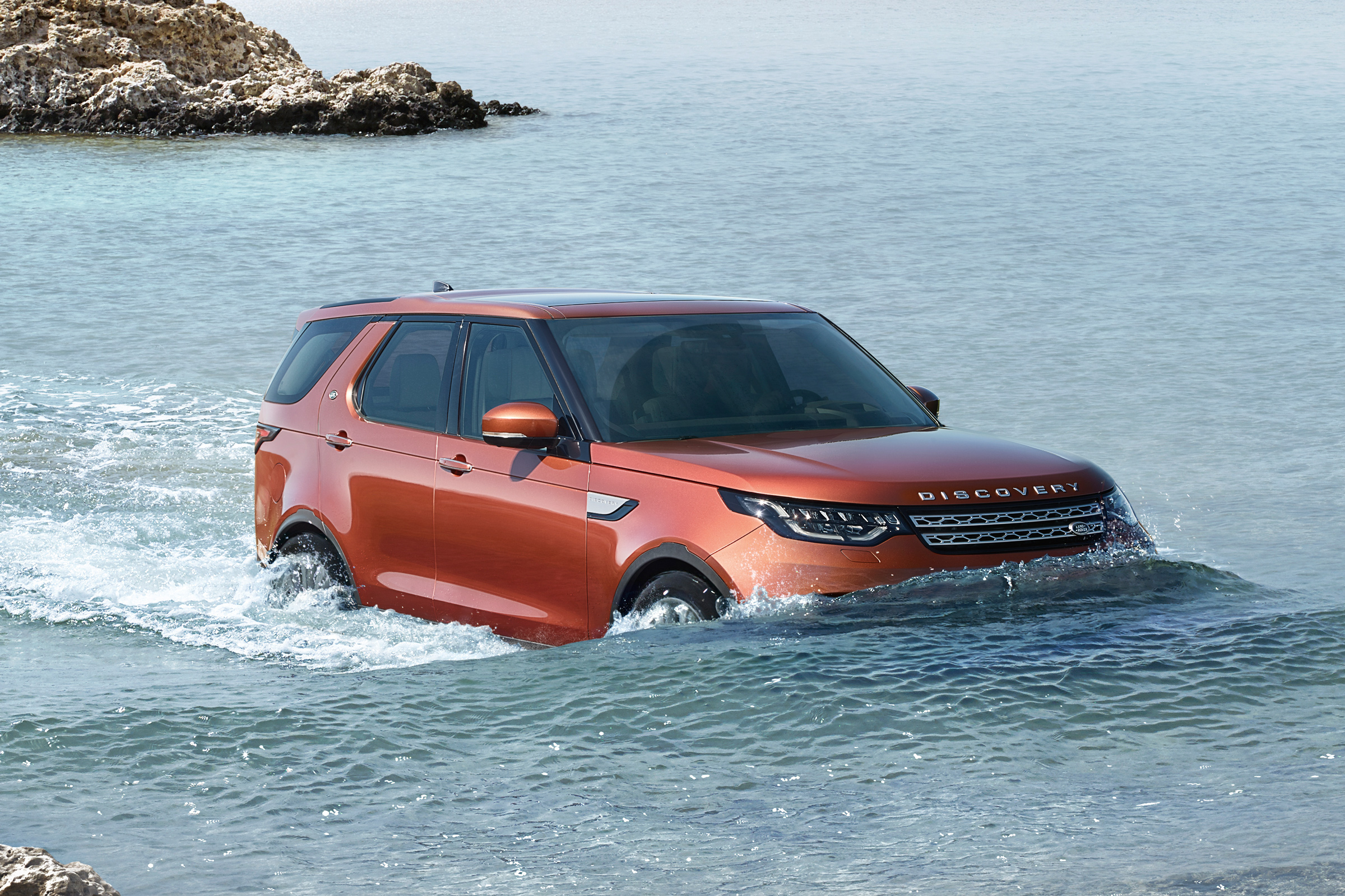 Land Rover Discovery 2017 - official wading