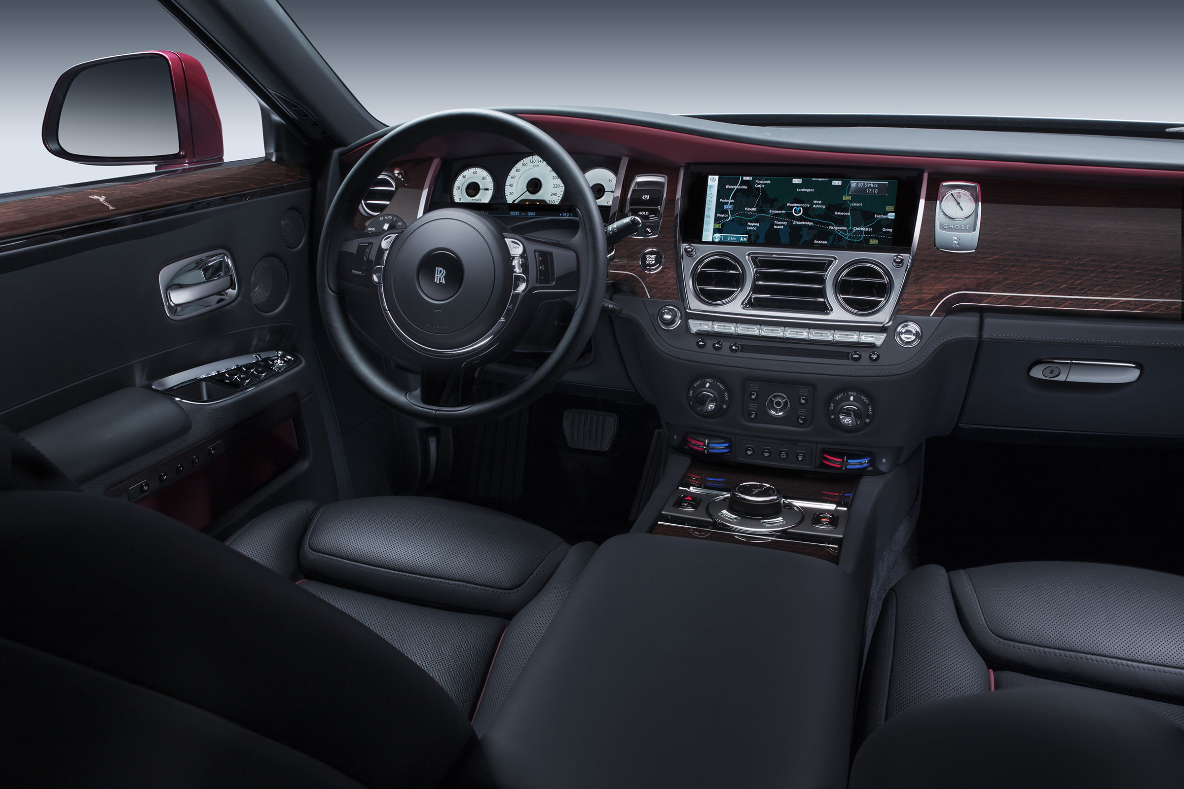 Rolls-Royce Ghost interior - Footballers' cars