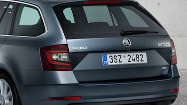 New 2017 Skoda Octavia facelift estate detail