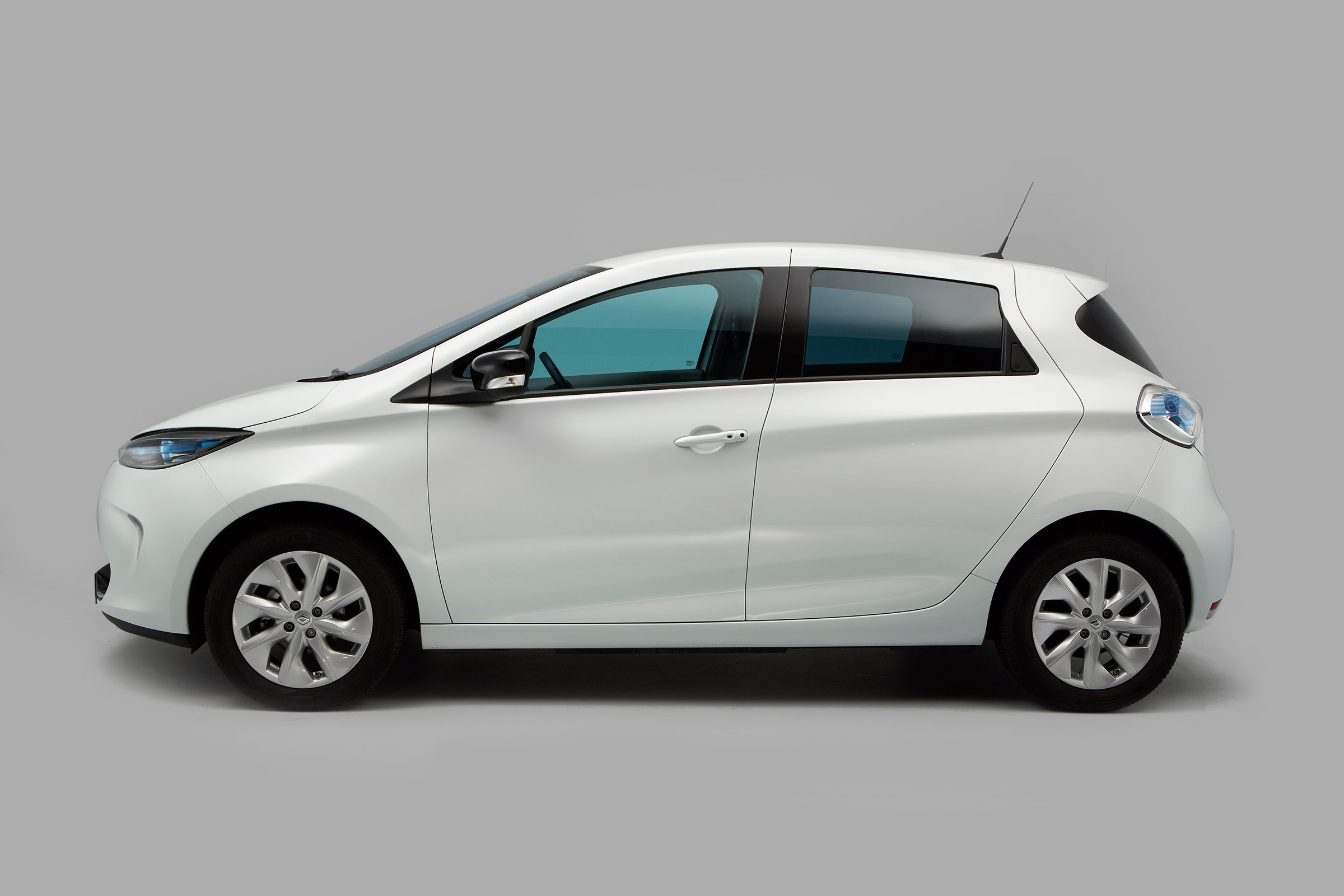 Used Renault ZOE - side