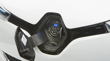 Used Renault ZOE - charging point