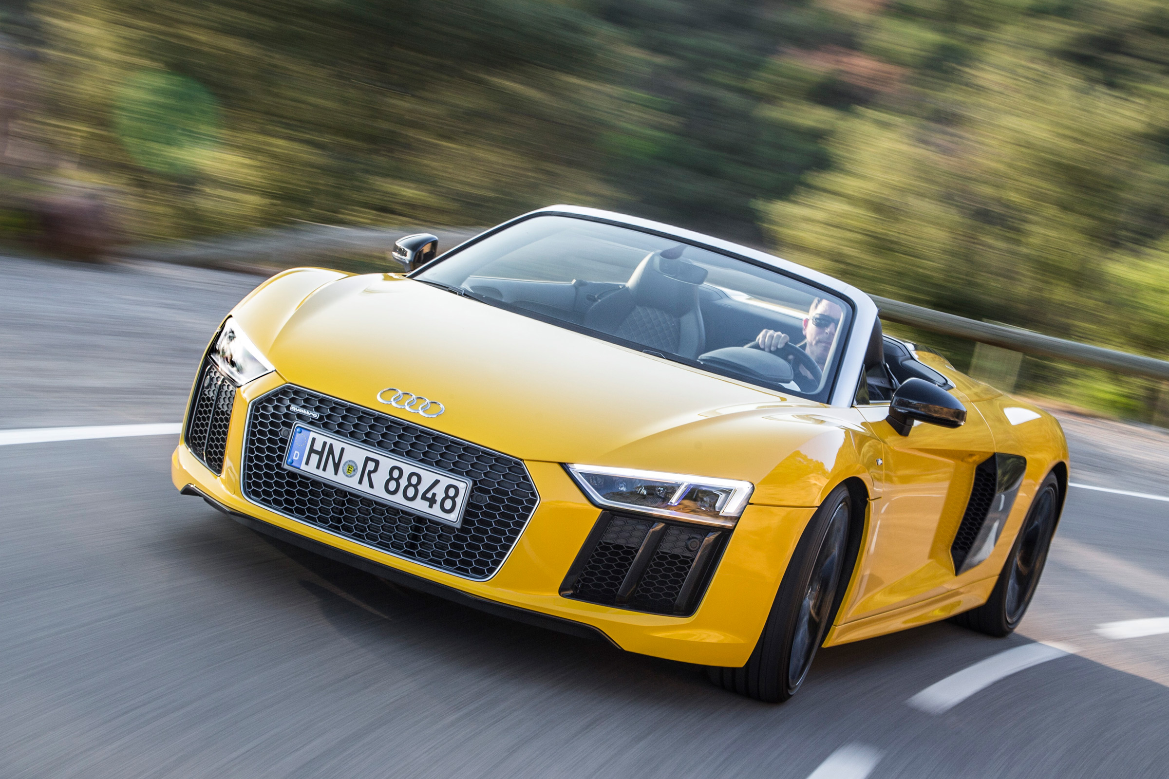 Audi R8 Spyder 2016 - front cornering 2
