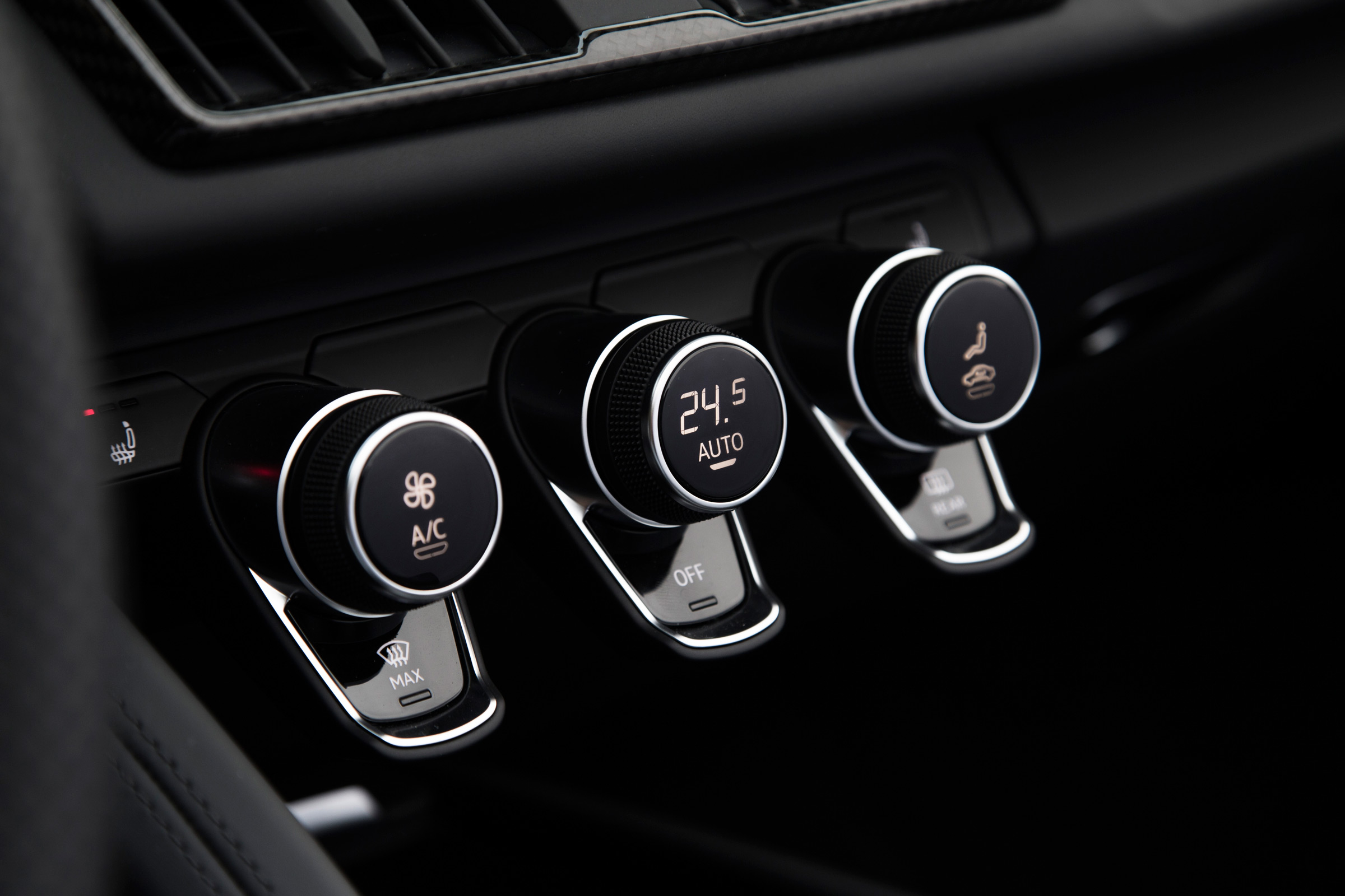 Audi R8 Spyder 2016 - fan controls