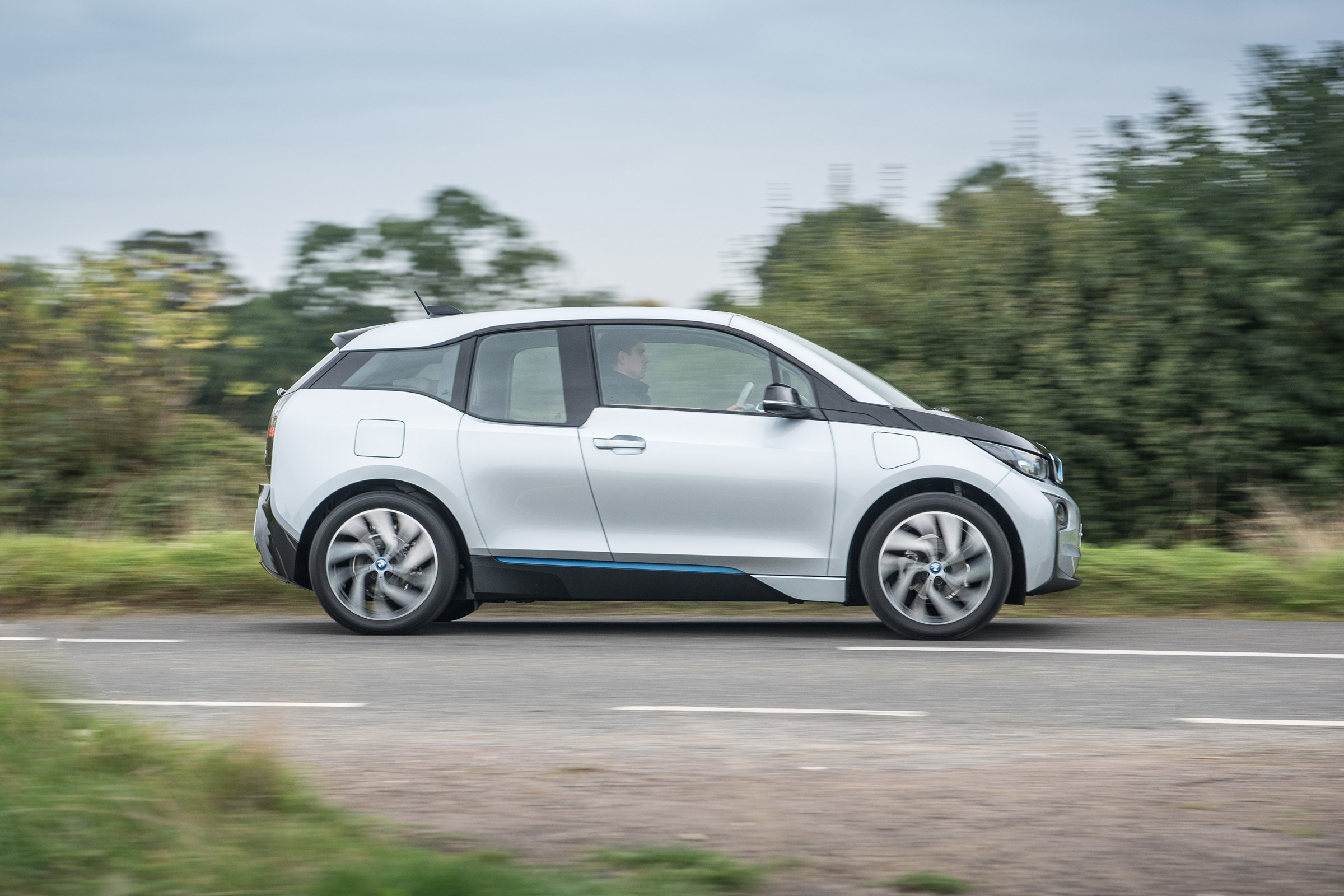 BMW i3 REx 94AH - new side tracking