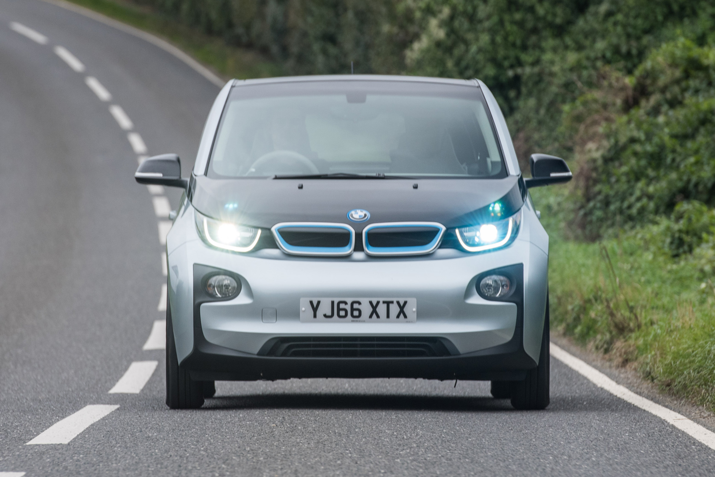 BMW i3 REx 94AH - new front tracking 2